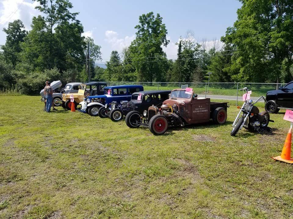 Annual car show kicks off fair week